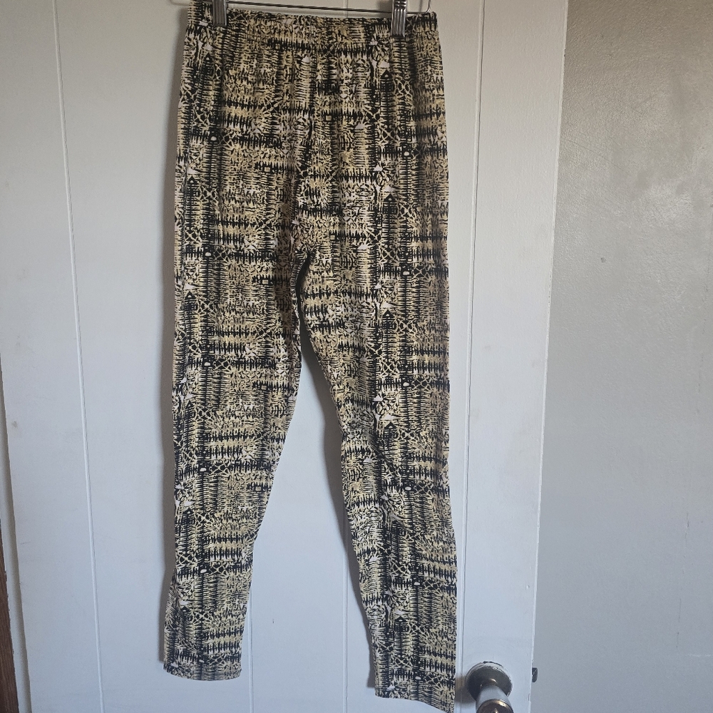 Womens Black and Tan Patterned Pants